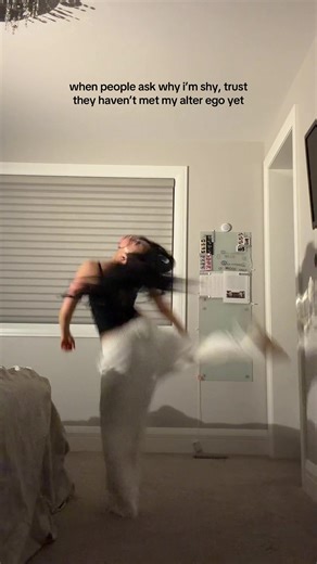 pov: an introvert’s bedroom at 2am @tate mcrae || dc: @Ella Marae @audrey davis @Blayklee Balthazar #tatemcrae #tatiana #popstar #dance #bedroomdancer