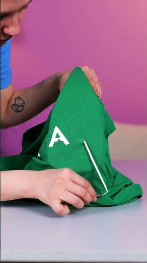 How to remove prints from clothes #oddlysatisfying #ironingtips #clothingtips #lifehacks#satisvideos