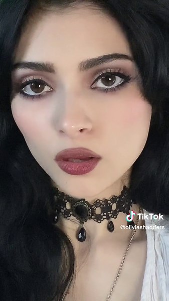 Simple Eye Makeup for Round Eyes | Eyeliner & Eyeshadow Tutorial