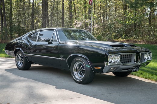 1970 Oldsmobile Cutlass S Sport Coupe 4-Speed
