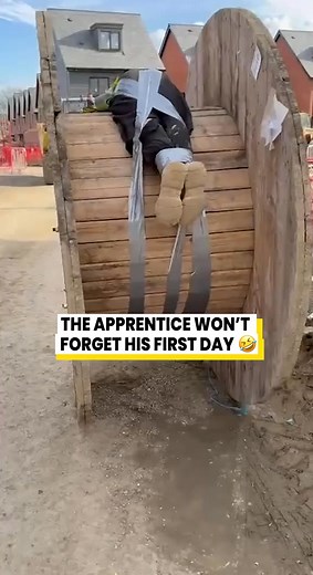 578K views · 2.3K reactions | You should have seen us get him on there 藍 @patr1ckm1tch3ll #fyp #tradiesoftiktok #tradietok #funnytiktok #apprentices The apprentice won't forget his first day The | Quality Control | Facebook
