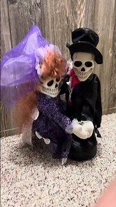 Dancing Skeleton Bride and Groom