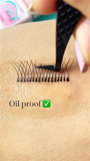 VAVALASH® on Instagram: "✨ Say goodbye to harsh glue odors and hello to sweet strawberry vibes! 🍓 VAVALASH Berry Lock Strawberry-Scented Lash Adhesive dries in 0.5s, holds lashes up to 8 weeks, and bonds gently without irritation. 💖 Perfect for natural or dramatic looks, in a chic pink bottle that’s as cute as your lashes!🍓✨ 🛍️20% OFF Now! 👉 Grab yours now and indulge in lash perfection + fruity freshness! Shop on vavalash.com🛍️👇 🇺🇸 Free shipping on first orders over $49.🌷 🇬🇧 Free sh