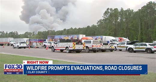 Crews across Florida work to contain Clay and Putnam County fires, church opens for evacuations