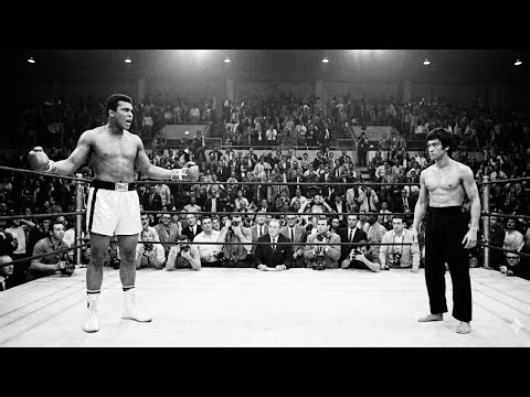 Bruce Lee Was Called Into Ring By Muhammad Ali and Said 'Hit Me' — 3 Seconds Later Made History