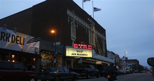 The Byrd Theatre held its festive opening on Christmas Eve 1928