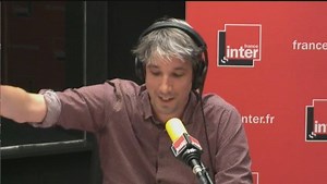 1.7M views · 17K reactions | Guillaume Meurice est allé à La Manif Pour Tous pour Si tu écoutes, j'annule tout. Ce qui lui a permis d'apprendre que les femmes préfèrent la cuisine et les hommes le bricolage. CQFD | France Inter | Facebook