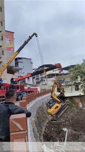 Using two cranes together is actually more dangerous.