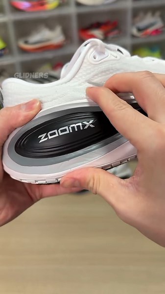 🔥 NIKE VOMERO PLUS FIRST LOOK — Massive ZoomX Cushioning & Smooth Daily Comfort 👟⚡