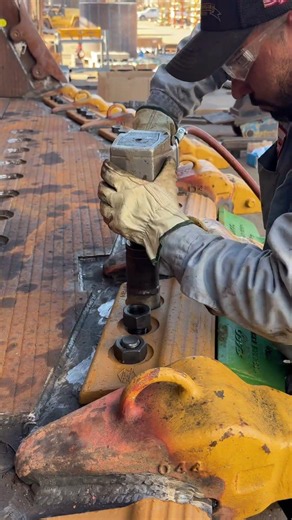 Installing Segments & Top Wear Caps #buckets #get
