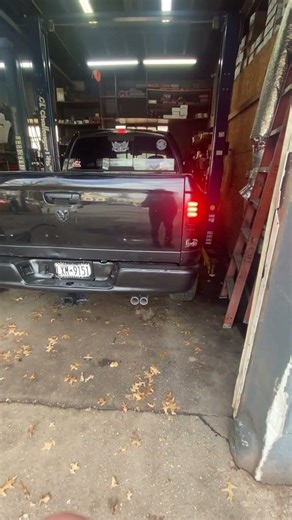 2005 ram 1500 5.7 hemi with flowmaster series 10 muffler