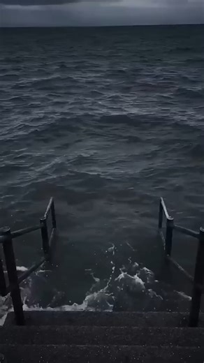 Isipage.com on Instagram: "Masuk kuping kanan keluar beli kopi🙏 #website #UMKMGoDigital #bisnis #BisnisOnline #fyp #skit #webbuilder #programmer #WebsiteUMKM #coding"