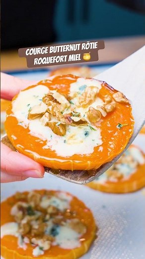 Courge butternut rôtie roquefort, noix et miel : un peu de réconfort