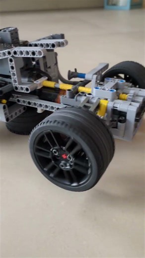 LEGO Bugatti 4WD 16-Zylinder RC Car
