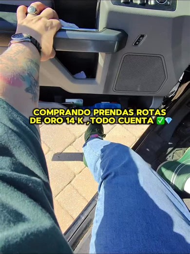 Michael Elier Vivo on Instagram: "Seguimos comprando oro en las Calles de Naples Florida #oro #fyp #reloj #cubanos"