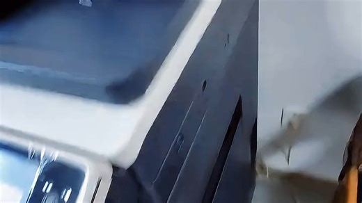 佳能PIXMA G3010彩色复合复印机，办公室日常打印效率高，速度稳定，复印清晰，操作简单，满足文档与照片输出需求，适合中小团队使用。