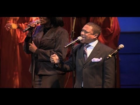 Donnie McClurkin - Great Is Your Mercy - Gospel Festival de Paris 2010