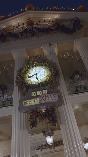 4K Theme Park Videos on Instagram: "Haunted Mansion Holiday | Disneyland 🏰 🎃 Riding the Haunted Mansion Holiday at Disneyland is an absolute blast! The ride itself is a spooky, festive mash-up that perfectly blends the classic attraction with the charm of The Nightmare Before Christmas. The whole mansion is decked out in incredible holiday decor, but the most fun part of the ride is seeing the spectacular gingerbread house in the ballroom. It’s a brand new design every year, and it’s a total j