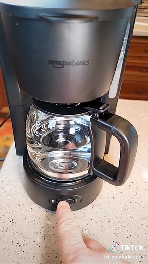 How to Clean a Coffee Maker with Vinegar: Step-by-Step Guide