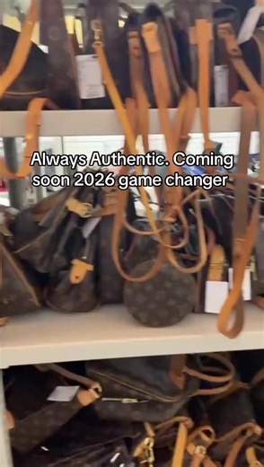 #Chanel #preowned #vintagegucci #louisvuitton #fendi | Gucci