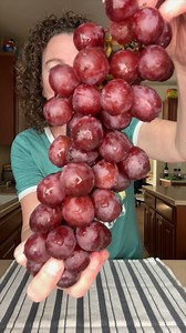 Life changing grape hack!! I've tried this 3x now and it works perfectly every time! | Belly Full