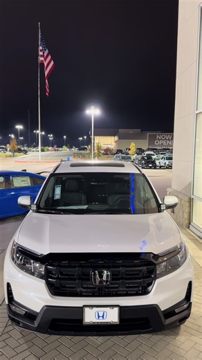 Most people don’t even know this exists… 👀🛻 Yes — Honda makes a truck. The 2026 Honda Ridgeline is built for work and daily driving. 🔥 5,000 lbs towing 🔥 AWD available 🔥 Drives smoother than any traditional truck If you’re even thinking about a truck, don’t wait. 👉 DM me now for pricing, payments, and availability. #newtruck #D#DMForDetailsT#TruckDealsH#HondaRidgelineTexasTrucks