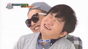 19K reactions · 3.1K shares | Back hug with GD ? :) It's a big YES ! hahaha Whispering moment tho, Doni-ssi we feel you ~~ <3  | YG United | Facebook