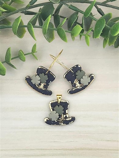 Leprechaun Hat Polymer Clay Set, Hoop & Necklace Pendant, Black/green/gold Foil, St Patrick's Day Earrings/spring/gift by Twistedeverafter - Etsy