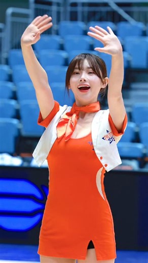 @naaa_.y #金娜妍 #김나연 - #老頭攝影👴🏻 #tws #overdrive #球場紀錄 #球場 #challenge #抖音 #抖音有毒 #熱門 #cheerleading #cheerleader #fancam #pilots #pilotscrew #領航猿 #領航猿啦啦隊 #桃園璞園領航猿 #啦啦隊 #啦啦隊女孩 #紀錄 #性感 #dance | 陳坤鑫