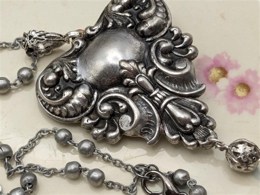 Vintage, Victorian style hidden locket necklace:  long chain, silver ox, vintage aesthetic
