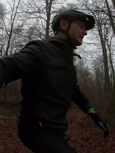 Off-road Unicycle Morning Ride in a muddy and soft forest @ 4 degrees celcius.