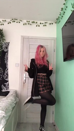 i don’t wanna look boring but i don’t wanna be made fun of :( 1 is my actual style