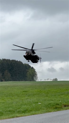 Name this helicopter of the German Air Force #helicopter #germany #aviation