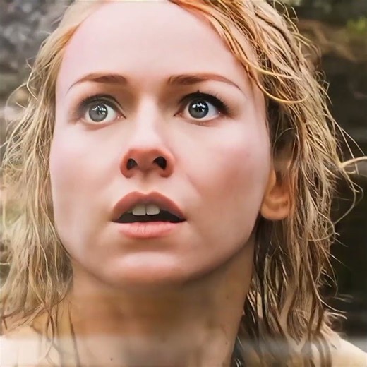 🦖🚨 She Was About to Get Eaten by T-rex... Then THIS Happened ‼️😳 #kingkong #trex #movieclips