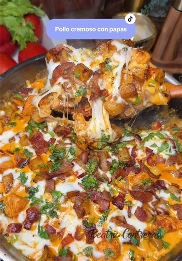 Pollo cremoso con papas — receta fácil y rápida