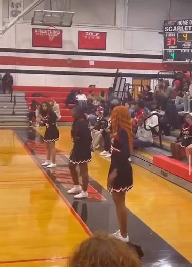 Okkkkk cause Dont Play wit it.🧡 #stompnshake #fypシ゚viral #blackcheer #viral