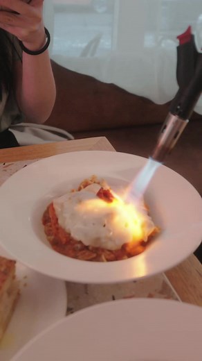 What is better than pasta night?? Unlimited pasta of course 💕 Every Thursday, come check out this all you can eat pasta buffet. This is the ultimate place for pasta lovers and you get to try 4 different kinds of pasta for just $40. #sydneyfood #sydneyfoodie #placesinsydney #pasta #trufflepasta #truffle #pastabuffet #allyoucaneat #ayce #buffet #fortuna #pastalover #sydneyeats #italian #bestpastasydney #italianrestaurants #sydneypasta #bestpasta #sydneyfoodguide #darlinghurst