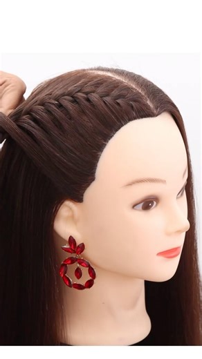 Simple French braid hairstyle #simplehairstyle #braids