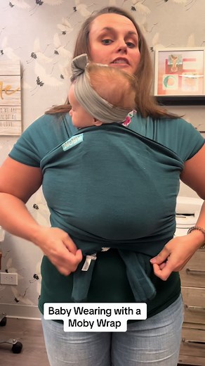 Miranda is sharing how she wears her Moby - two things for Mamas to note is that they are pulling it tighter than they may think in that beginning step and that they are fanning out the fabric to the back of each knee. That will make that nice “M” seat for babies and everyone feel secure and comfy. Also just FYI, my babies don’t like their heads tucked into the wrap until they have fallen asleep. And practicing with a teddy bear might be helpful too! ❤️#babywearing #mobywrap #homebirth