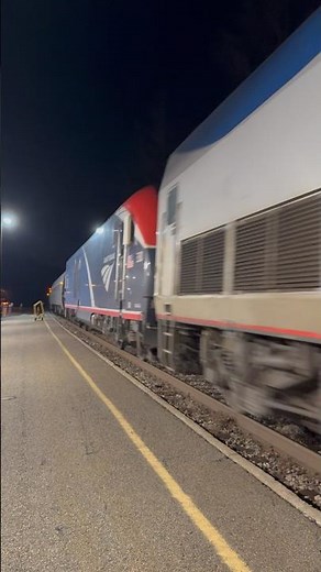 Amtrak Doubleheader Arriving In Williamsburg VA!