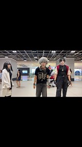 Aliens, Cosplay, and Collaboration: A Unique Experience