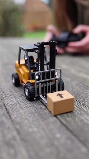 This construction set is the most fun I've had in ages! The mini forklift, excavator and dump truck all work smoothly together with lights and sounds. It's the perfect RC gift for kids and adults who love building. #fyp #TikTokMadeMeBuyIt #Christmas #RCToys #ConstructionFun