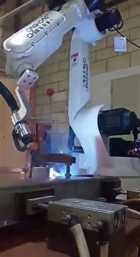 Automatic Welding Robot | Heavy-Duty Safe Box Production