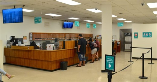 Prospective Hawaiʻi drivers can now take the written test online