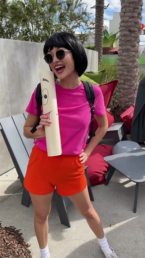 the whole outfit is everything 🎒 #doratheexplorer #2000s #costume #halloween #worklife #halloweenlook #nickanimationstudio #cosplay