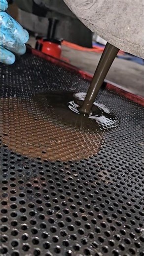 Rear Axle Oil Change on a Volvo Semi #diesel #mechanic #semitrucks