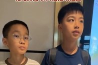 《南京照相馆》中日军摔婴儿非常残忍，小孩哥对这一幕印象非常深刻，他们感到伤心难过，他们说：“要铭记历史，长大后报效祖国，不然落后就要挨打”_腾讯新闻