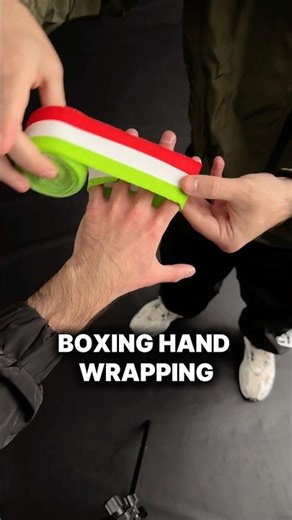 Boxing hand wrapping tutorial ✔️ #boxing #boxingcoach #boxingtraining #boxer #boxingwraps