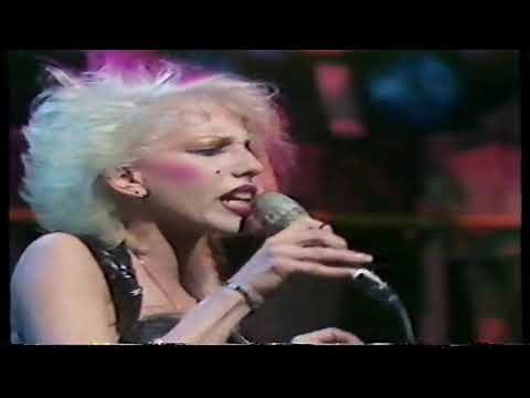Missing Persons, Walking In LA Live