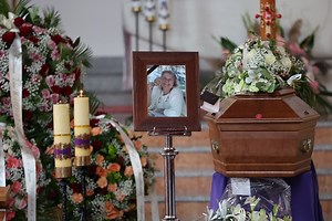 Ostatnia droga Doroty Tlałki-Mogore. Wybitną narciarkę pożegnano w Zakopanem